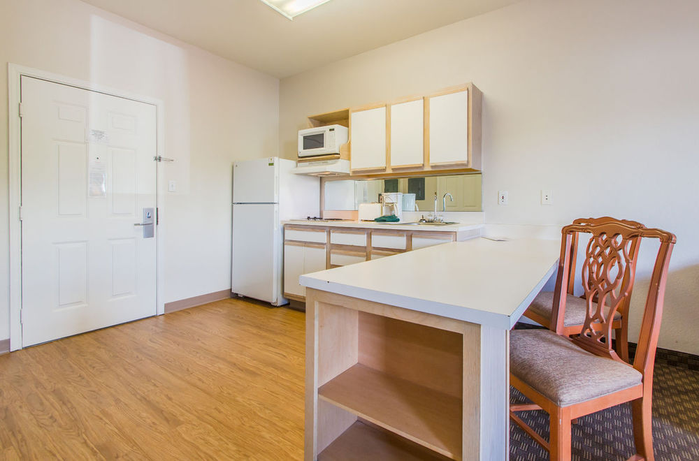 Intown Suites Extended Stay Κολοράντο Σπρινγκς Δωμάτιο φωτογραφία